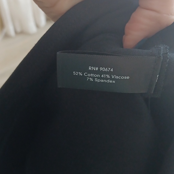 NWOT ladies Boston Proper black shorts - Picture 3 of 4